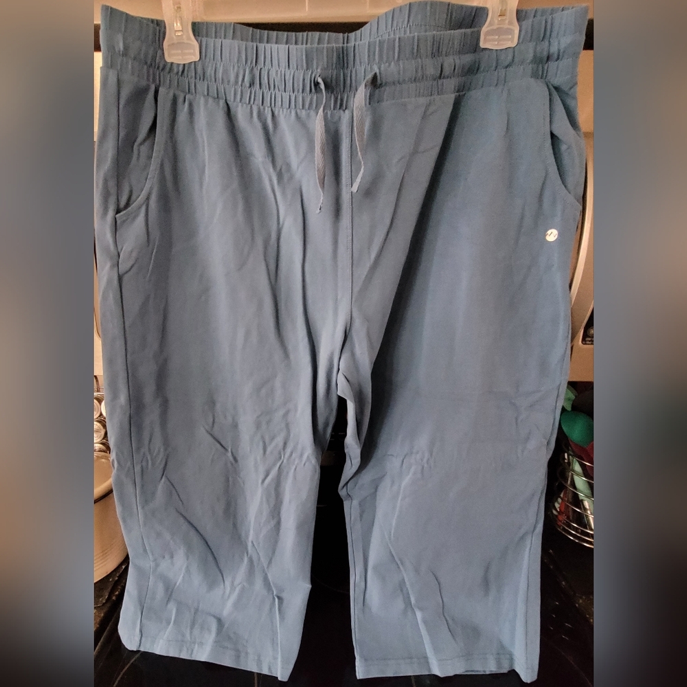 Stylish Blue Capris for Women
